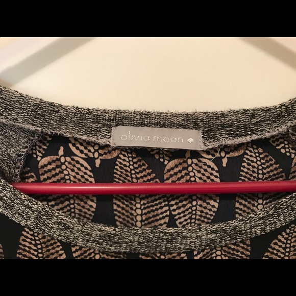 Olivia Moon Top/Comfortable - Picture 2 of 3